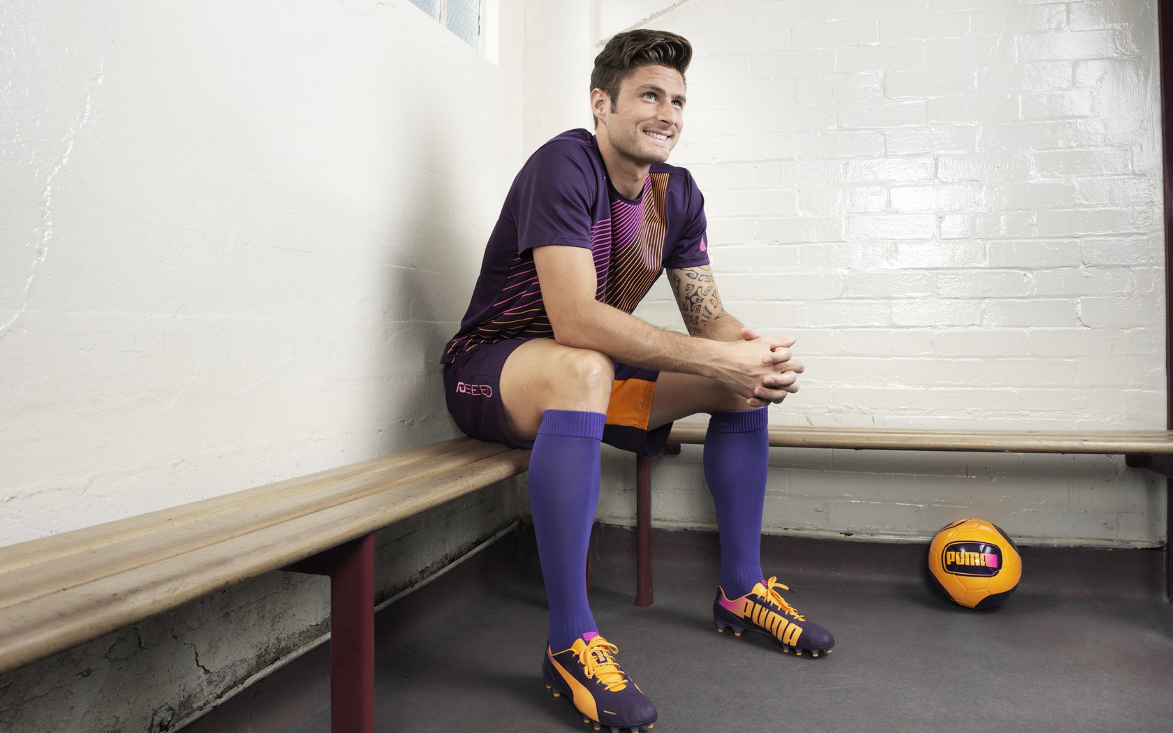 球迷“狂欢夜”：欧冠现场气氛爆棚瞬间，欧冠球迷交流群